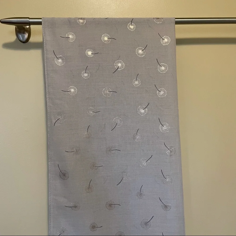 Cherie Bliss scarf metallic gold dandelion print light grey NWT - Picture 5 of 9